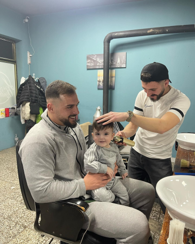 Punë e realizuar nga Frizer Qendrimi, pamja 15