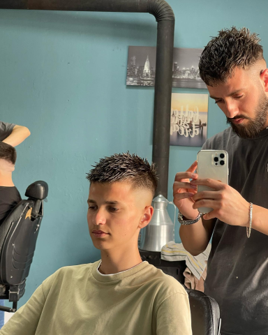 Punë e realizuar nga Frizer Qendrimi, pamja 22