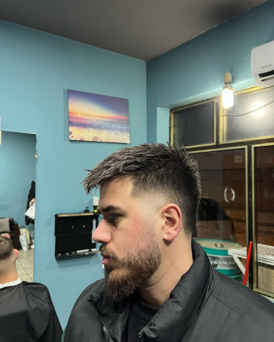 Punë e realizuar nga Frizer Qendrimi, pamja 28